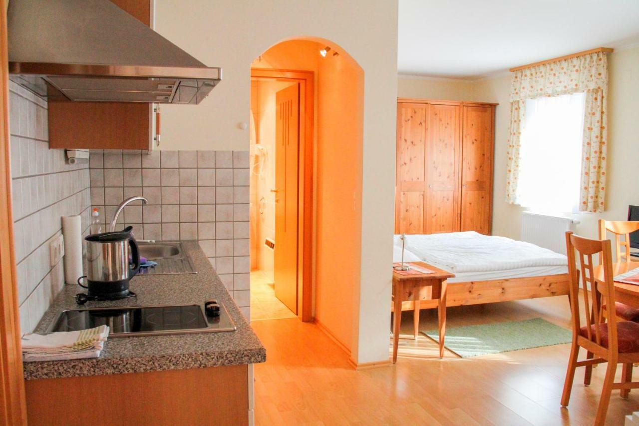 Haus Lenz Ferienwohnungen - Fam Ostermann Puchberg am Schneeberg Zewnętrze zdjęcie